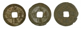 (1068-1085). China. Shen Zong. Dinastía Song del Norte. (D.H. 16.235) (Schjöth 547). Lote de 3 monedas en bronce. BC/MBC.