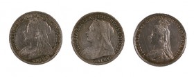 1887, 1893 y 1894. Gran Bretaña. Victoria. 3 peniques. (Kr. 758 y 777). AG. Lote de 3 monedas. MBC/EBC.