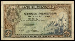 1940. 5 pesetas. (Ed. D44) (Ed. 443). 4 de septiembre, Alcázar de Segovia. Serie A. Leve doblez. Escaso. EBC.