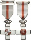 (1864-1975). Al mérito militar. Medalla. (Pérez Guerra falta). 33,80 g. 42x42 mm. Con corona, anilla, cinta y pasador. EBC-.