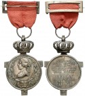 1860. Isabel II. Campaña de África. Medalla de distinción. (Pérez Guerra 725). 22,23 g. Ø35 mm. Metal blanco. Medalla circular sobre cruz griega, coro...