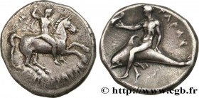 CALABRIA - TARAS
Type : Nomos ou didrachme 
Date : c. 302-281 AC. 
Mint name / Town : Tarente, Calabre 
Metal : silver 
Diameter : 21,5  mm
Orientatio...