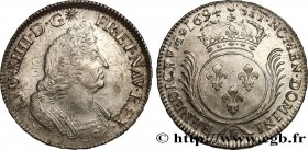 LOUIS XIV "THE SUN KING"
Type : Écu aux palmes 
Date : 1694 
Mint name / Town : Tours 
Quantity minted : 48173 
Metal : silver 
Millesimal fineness : ...