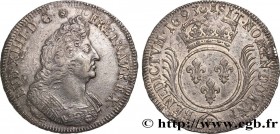 LOUIS XIV "THE SUN KING"
Type : Écu aux palmes 
Date : 1693 
Mint name / Town : Bordeaux 
Metal : silver 
Millesimal fineness : 917  ‰
Diameter : 40,5...