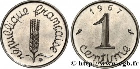 V REPUBLIC
Type : 1 centime Épi, avec rebord 
Date : 1967 
Mint name / Town : Paris 
Quantity minted : --- 
Metal : stainless steel 
Diameter : 15  mm...