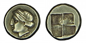 Lonia. Phokaia. elektrum, (478-387) BC. 
EL Hekte Young female head left, hair in band; below, inverted seal left / Quadripartite incuse square. Condi...