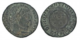 Constantin I. der Große (306-337)
Follis, Kaiserzeit, Constantin I. der Große 306-337 Follis 325/326, Herakleia Kopf mit Perlendiadem nach rechts, CON...