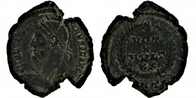 Julian II Æ Nummus. Antioch, AD (361-363)
D N FL CL IVLIANS P F AVG, pearl-diademed, helmeted and cuirassed bust left, holding spear and shield / VOT ...