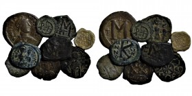 8 Byzantine coins, 1 piece of seal. As shown in the picture.