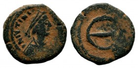Justinian I, 527-565 AD.
Condition: Very Fine

Weight: 2,19 gr
Diameter: 13,90 mm
