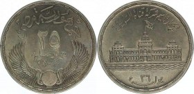Ägypten First Republik AH 1373-78/1953-58 AD
 25 Piastres AH 1375/1956 Birmingham. 17,44g. KM 385 stgl