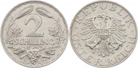 2. Republik 1945 - heute
 Lot 3 Stück 2 Schilling. 1947, a. 28mm, a. 2,3g, J. 456 vz/stgl