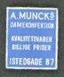 Briefmarkengeld (1941)
 1 Öre Marke auf Rs. von Reklameseite A) Originale (1 Öre Marke Michel Nr.195 (1933/39) nicht fluoriszierend) Prägedruck der F...