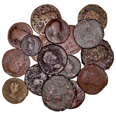 IMPERIO ROMANO
LOTES DE CONJUNTO
Lote de 17 monedas. AE. Medianos bronces impe...