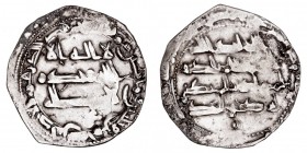 MONEDAS ÁRABES
EMIRATO INDEPENDIENTE
ABD AL RANHMAN II
Dírhem. AR. Al Andalus. 234 H. 2,19 g. V.204. Recortada, si no MBC-