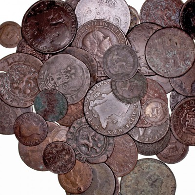 MONARQUÍA ESPAÑOLA
LOTES DE CONJUNTO
Lote de 56 monedas. AE. De los Reyes Cató...