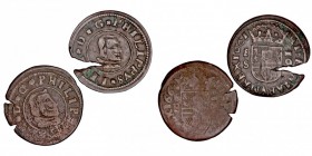 MONARQUÍA ESPAÑOLA
FELIPE IV
Lote de 2 monedas. AE. 16 Maravedís 1661 y 1664 Segovia BR a BC