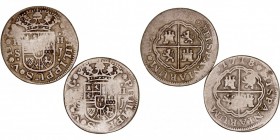 MONARQUÍA ESPAÑOLA
FELIPE V
2 Reales. AR. Sevilla J. 1718. Lote de 2 monedas. Falsas de época. BA.150 vte. Plata baja. Interesante. BC+ a BC