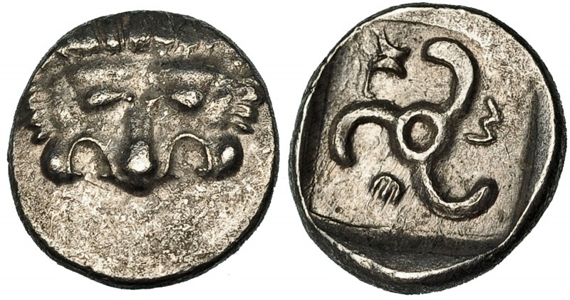 LICIA. Mithrapata. Dióbolo (460-360 a.C.). A/ Cabeza de león de frente. R/ Trisq...