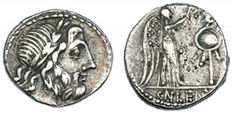 CORNELIA. Quinario. Roma (88 a.C.). R/ Victoria a der. coronando trofeo. CRAW-34...