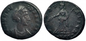 HELENA (madre de Constantino I). AE-4. Constantinopolis. R/ PAX PVBLICA, exergo CONSE. CH-4. RIC VIII-33. BC+.