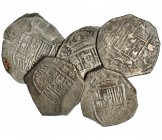 Lote de 5 piezas de 2 reales de Felipe II y Felipe III peninsulares, pocos datos visibles. MBC-.