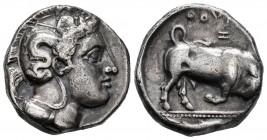 Lucania. Thurium. Doble Nomos - Diestátera. 400-350 a.C.. (Sng Ans-973). Anv.: Cabeza de Atenea a la derecha, tocada con casco corintio, decorado con ...