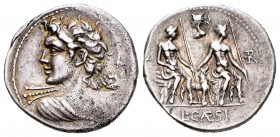 Caesius. Denario. 112-111 a.C. South of Italy. (Ffc-222). (Craw-298/1). (Cal-297). Anv.: Busto diademado de Apolo Vejovis a izquierda lanzando haz de ...