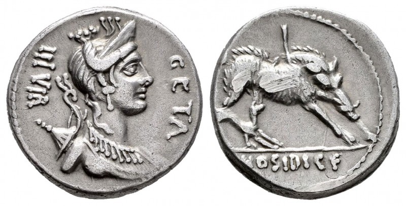 Hosidius. Denario. 68 a.C. Uncertain mint. (Ffc-748). (Craw-407/2). (Cal-618). A...