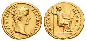 Tiberius. Áureo. 14-37 d.C. Lugdunum. (Ric-25). (Cohen-15). (Cal-305d). Anv.: TI CAESAR DIVI AVG F AVGVSTVS. Cabeza laureada de Tiberio a derecha. Rev...