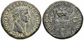 Claudius. Sestercio. 42 d.C. Rome. (Spink-1852). (Ric-114). Anv.: TI CLAVDIVS CAESAR AVG P M TR P IMP P P. Busto laureado a derecha. Rev.: NERO CLAVDI...