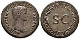 Agrippina. Sestercio. 42-43 d.C. Rome. (Spink-1906). (Ric-102). (Ch-3). Anv.: AGRIPPINA MF GERMANICI CAESARIS. Busto revestido a derecha. Rev.: TI CLA...