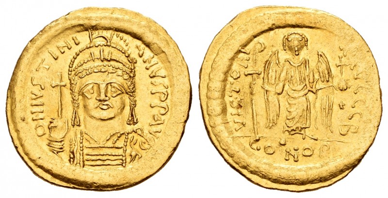Justinian I. Sólido. 527-565 d.C. Constantinople. Oficina B. (Bc-140). Anv.: D N...