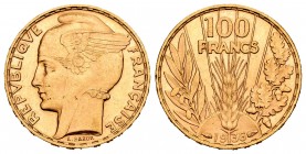 France. 100 francos Bazor. 1936. (Gad-1148). (Fried-554). Anv.:  Busto de Marianne a izquierda, debajo L. BAZOR. Rev.: Espiga de trigo sobre un sol de...