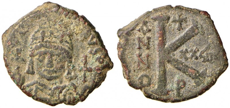 BISANZIO Giustiniano I (527-565) Mezzo follis (Antiochia) Busto di fronte - R/ L...