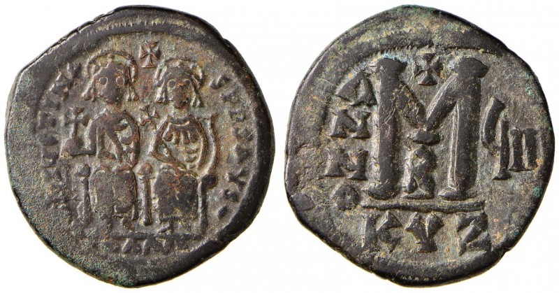 BISANZIO Giustino II (565-578) Follis (Cyzicus) Gli imperatori seduti di fronte ...