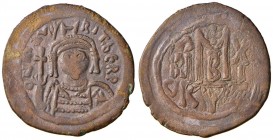 BISANZIO Maurizio Tiberio (582-602) Follis (Cyzicus) Busto di fronte – R/ Lettera M – Sear 518 AE (g 11,79)
BB/MB