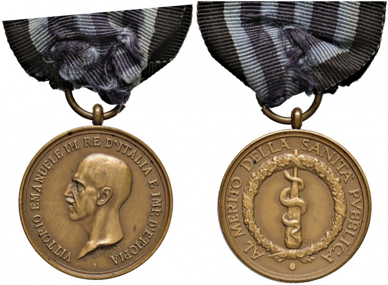 Vittorio Emanuele III (1900-1946) Medaglia Al merito della sanità pubblica – Opu...