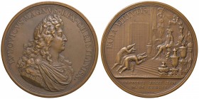 FRANCIA Louis XIV (1643-1715) Medaglia 1686 FAMA VIRTVTIS – ORATORES REGIS SIAM – Opus: Mauger – AE (g 208- Ø 72mm) Sul bordo (cornucopia) BRONZE
FDC...