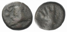 Kings of Parthia, Phraates IV (c. 38/7-2 BC). Æ Chalkous (11mm, 2.38g, 12h). Ekbatana. Diademed bust l.; to l., crescent above star. R/ Bust of Tyche ...