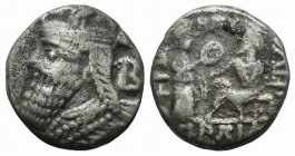 Kings of Parthia, Vologases IV (AD 147-191). BI Tetradrachm (24.5mm, 11.98g, 12h). Seleukeia on the Tigris, year 488 (August AD 176). Diademed and dra...