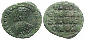 Leo VI (886-912). Æ 40 Nummi (25mm, 4.70g, 6h). Constantinople. Facing bust, wearing crown and chlamys, holding akakia. R/ Legend in four lines across...