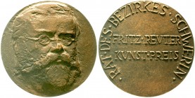Orden und Ehrenzeichen, Deutschland, DDR, 1948-1990
Fritz-Reuter-Kunstpreis des Bezirkes Schwerin. Verliehen für niederdeutsche Dichtkunst. Bronze, 9...