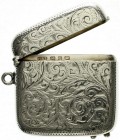 Varia, Silber, Großbritannien
Vesta Case (Streichholztresor), Birmingham 1897 des Herstellers Hilliard & Thomason. Innen Teilvergoldet. 48 X 48 X 11 ...