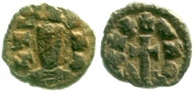 Axumitische Münzen (Äthiopien), Königreich Aksum, Ioel, um 550-560
Bronzemünze. Ge`ez-Legende um gekr. Brb. v.v./Ge`ez-Legende um langes Kreuz. 
fas...