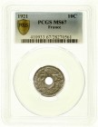 Ausländische Münzen und Medaillen, Frankreich, Dritte Republik, 1870-1940
10 Centimes Cu/Ni 1921. Im PCGS-Blister mit Grading MS67 (Top Pop). 
Stemp...