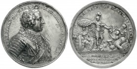 Altdeutsche Münzen und Medaillen, Brandenburg-Preußen, Friedrich II., 1740-1786
Silbermedaille 1756 von Holtzhey. Kapitulation der Sachsen bei Pirna....
