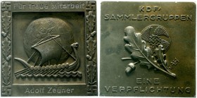 Medaillen, Drittes Reich
Bronzierte quadratische Zinkplakette o.J. Für treue Mitarbeit, verliehen an Adolf Zeuner. KDF-Sammlergruppen. 67 X 67 mm. 
...