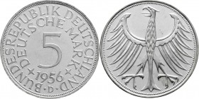 Münzen der Bundesrepublik Deutschland, Kursmünzen, 5 Deutsche Mark Silber 1951-1974
1956 D. Erstabschlag, winz. Kratzer