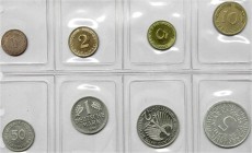 Münzen der Bundesrepublik Deutschland, Kursmünzensätze, 1 Pfennig - 5 Deutsche Mark, 1964-2001
1966 J, o.B.H., aber Folie gelocht und in der Mitte an...